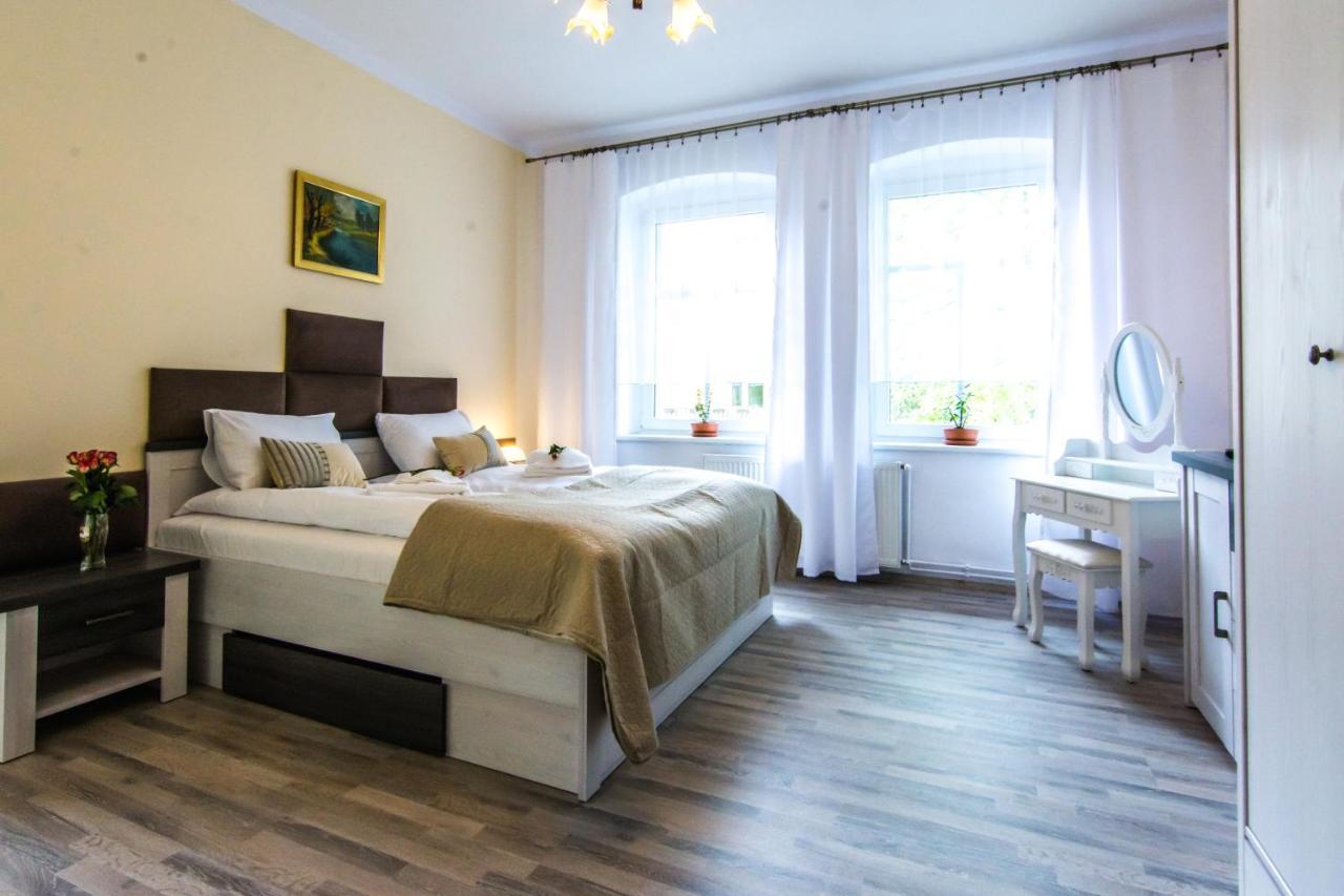 Apartamenty Izerskie - Ul. Wczasowa 8 Świeradów-Zdrój Eksteriør bilde